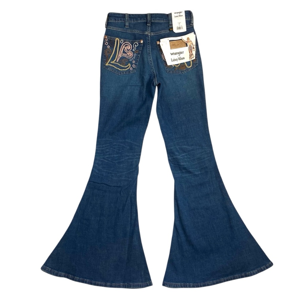 NWT Wrangler x Lainey Wilson Wildflower Embroidered Jeans Bell Bottom 25 - Picture 6 of 15
